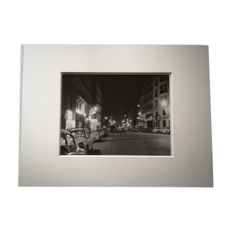 Photograph 18x24cm - Black and white silver print - Rue Saint Lazare - 1950s-1960s