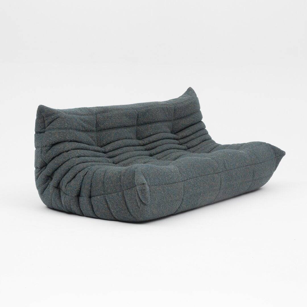 Canapé trois places Togo en bouclé vert par Michel Ducaroy pour Ligne Roset