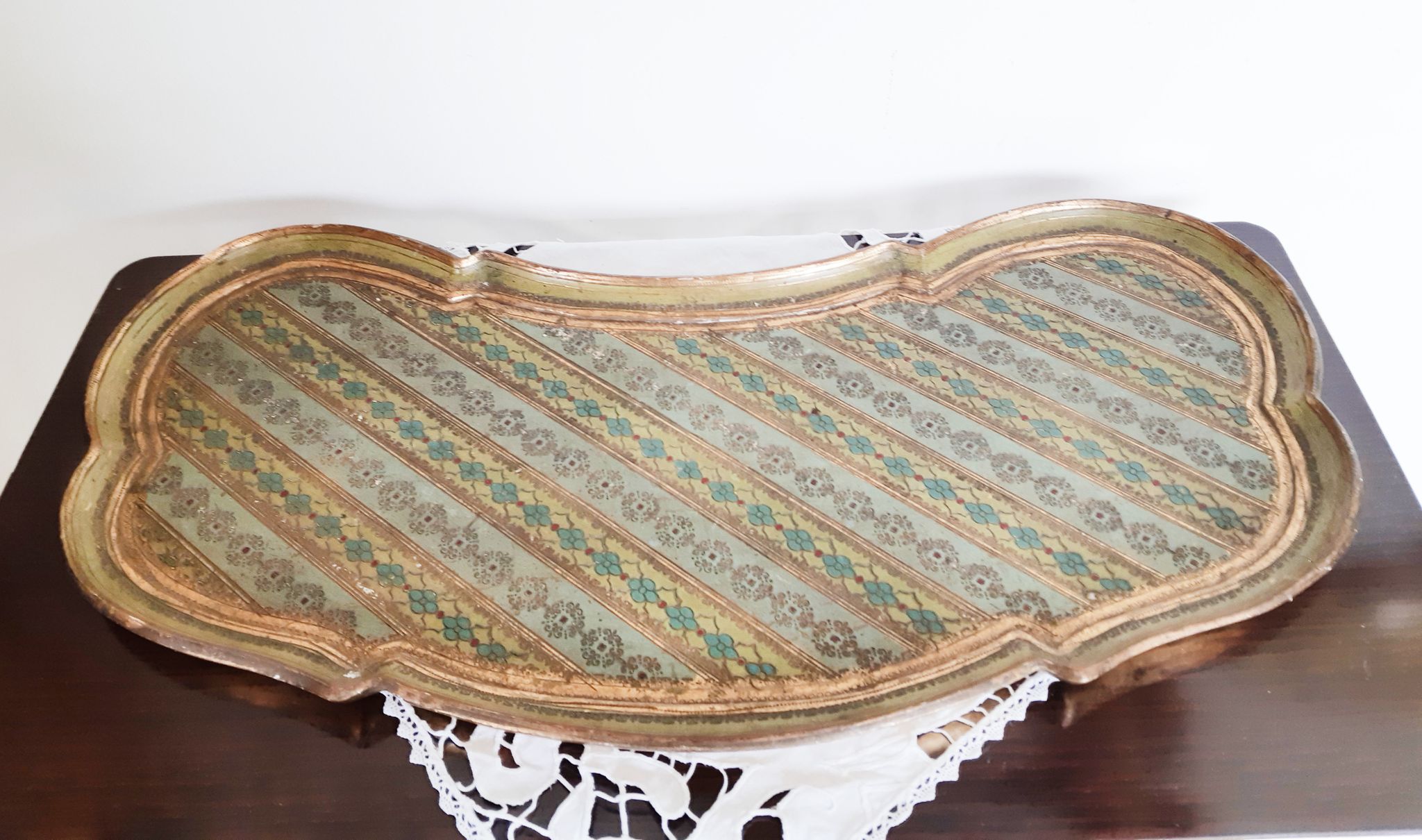 Venetian wooden tray, green and gold, vintage, 50s, bean shape