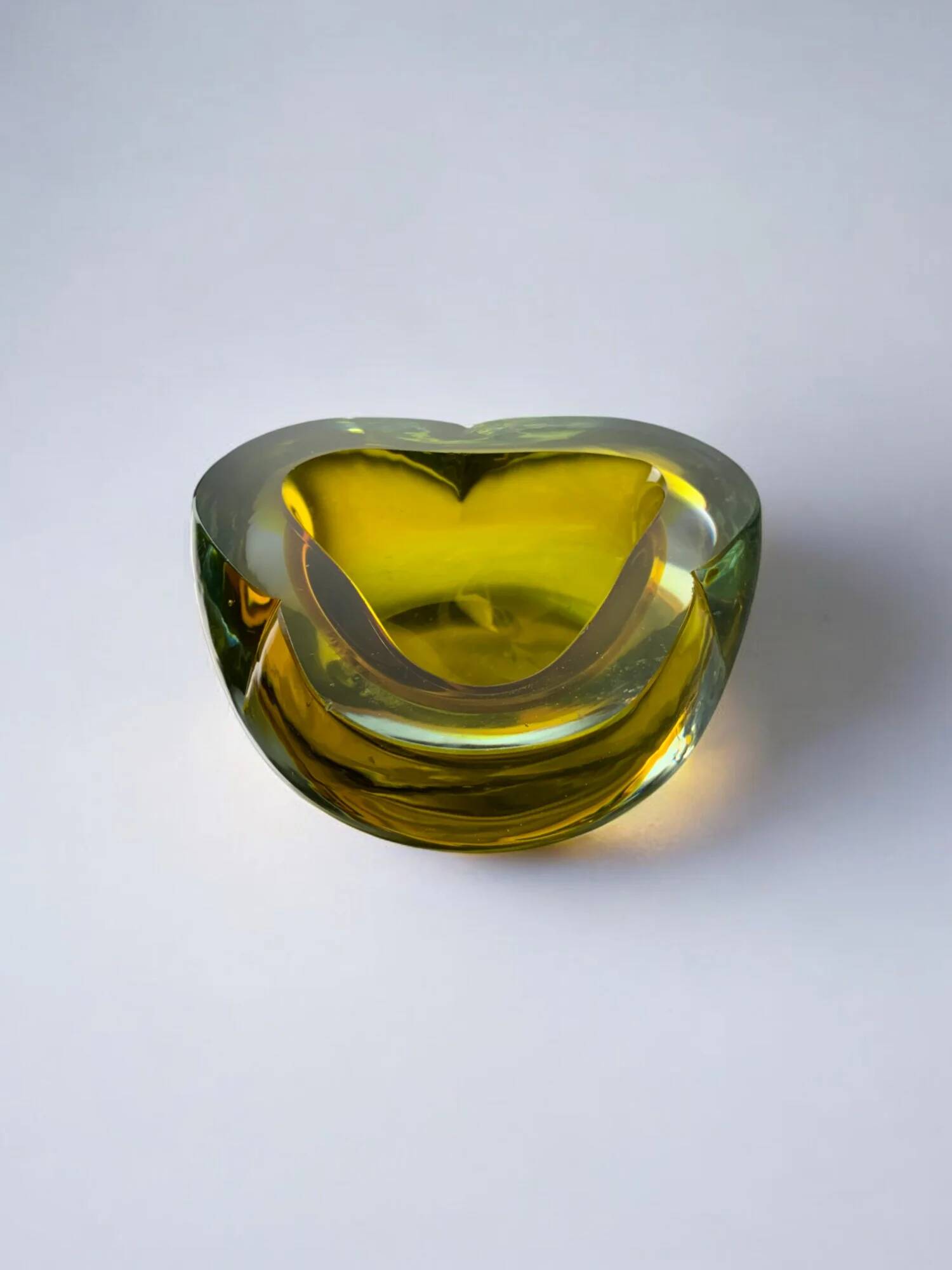 Yellow & blue Sommerso ashtray by Seguso, Murano glass, Italy, 1970s