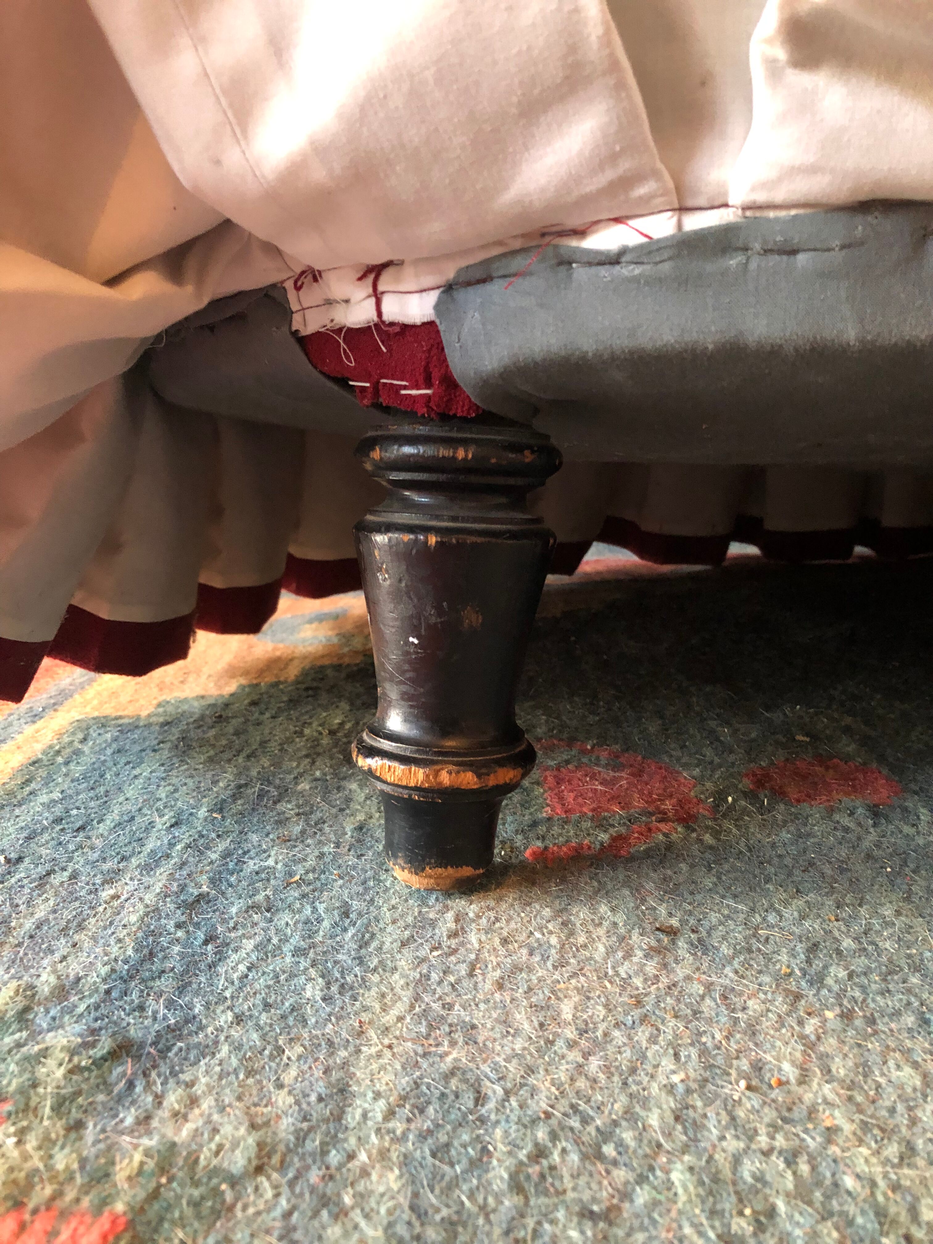 Napoleon III period toad sofa