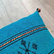 Coussin berbère bleu fait main en coton