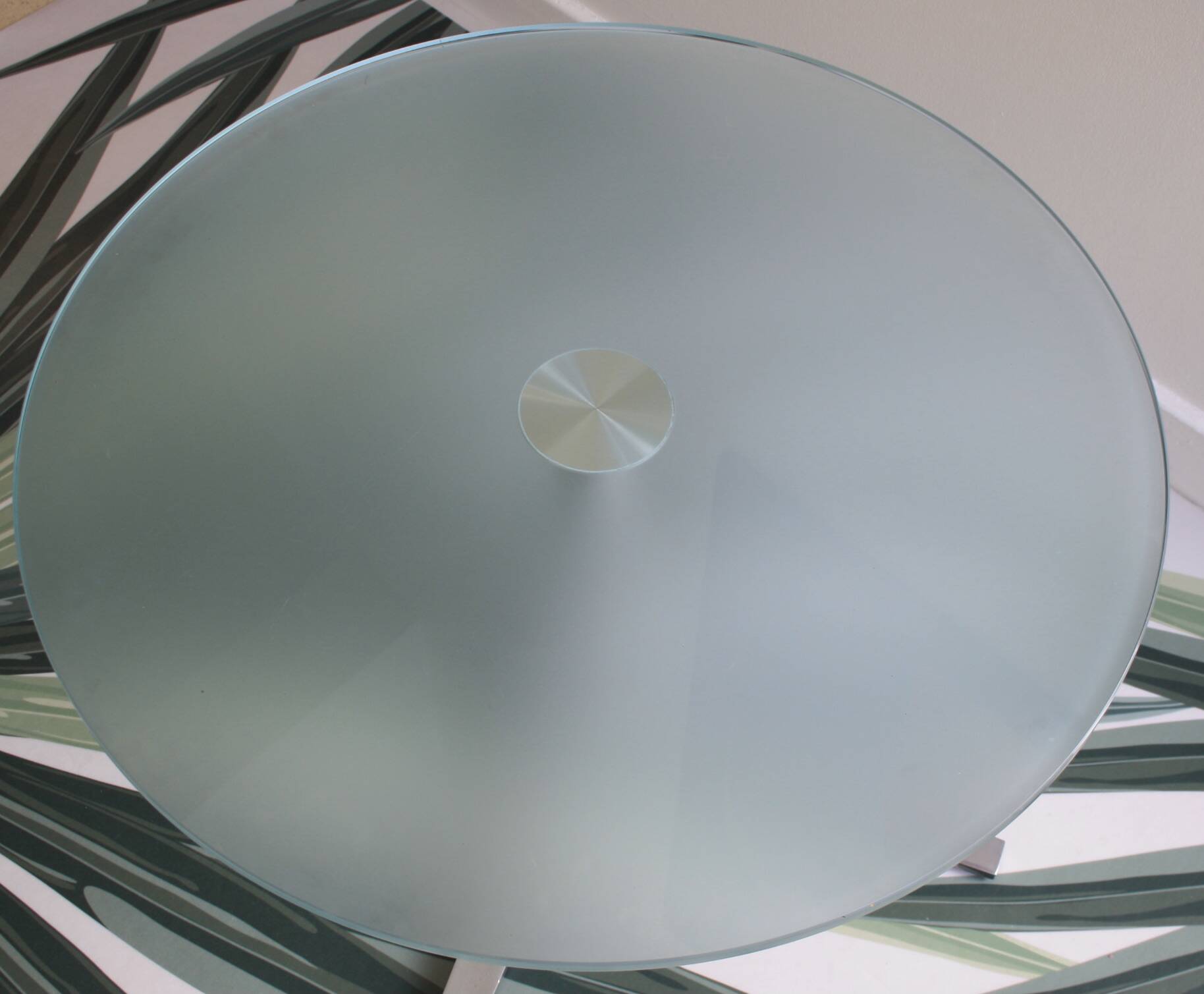 Round coffee table Pearson Lloyd