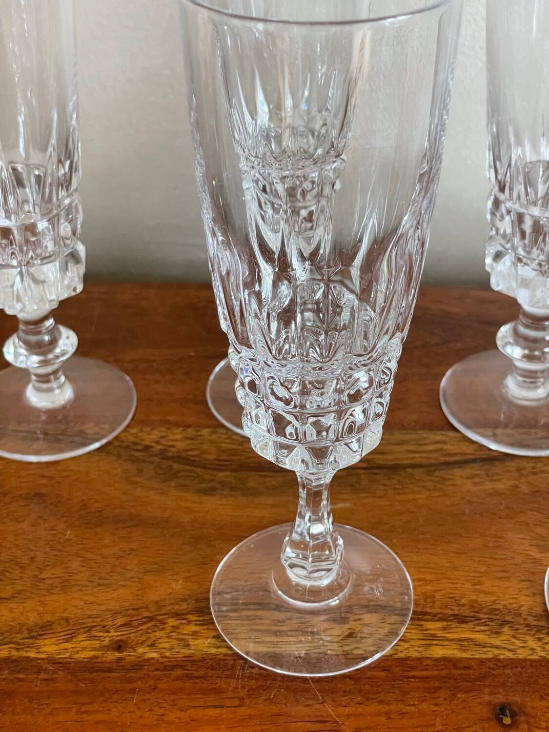 6 Arques crystal champagne glasses