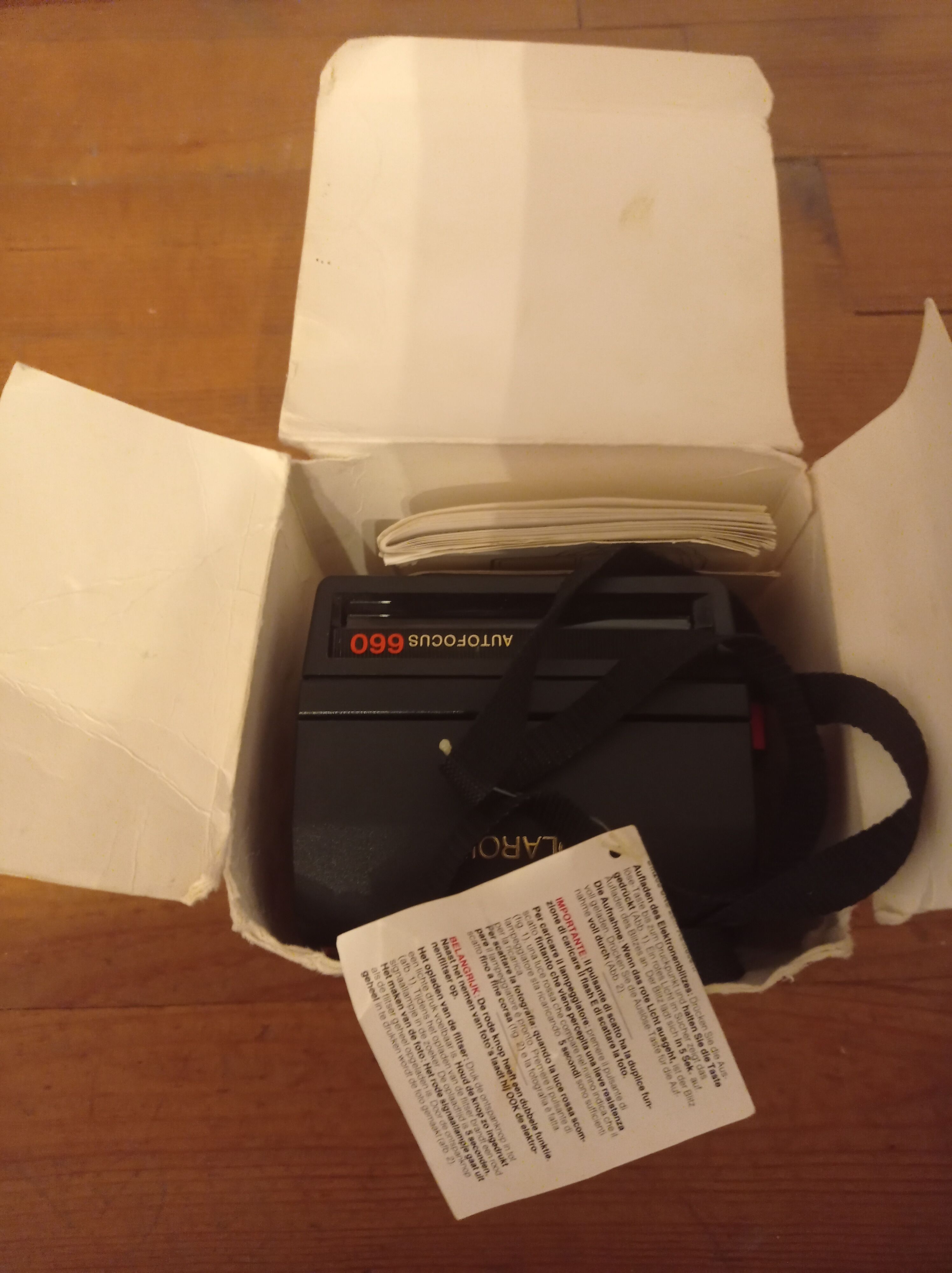 Polaroid Autofocus 660