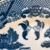 6 antique Blue Willow dessert plates