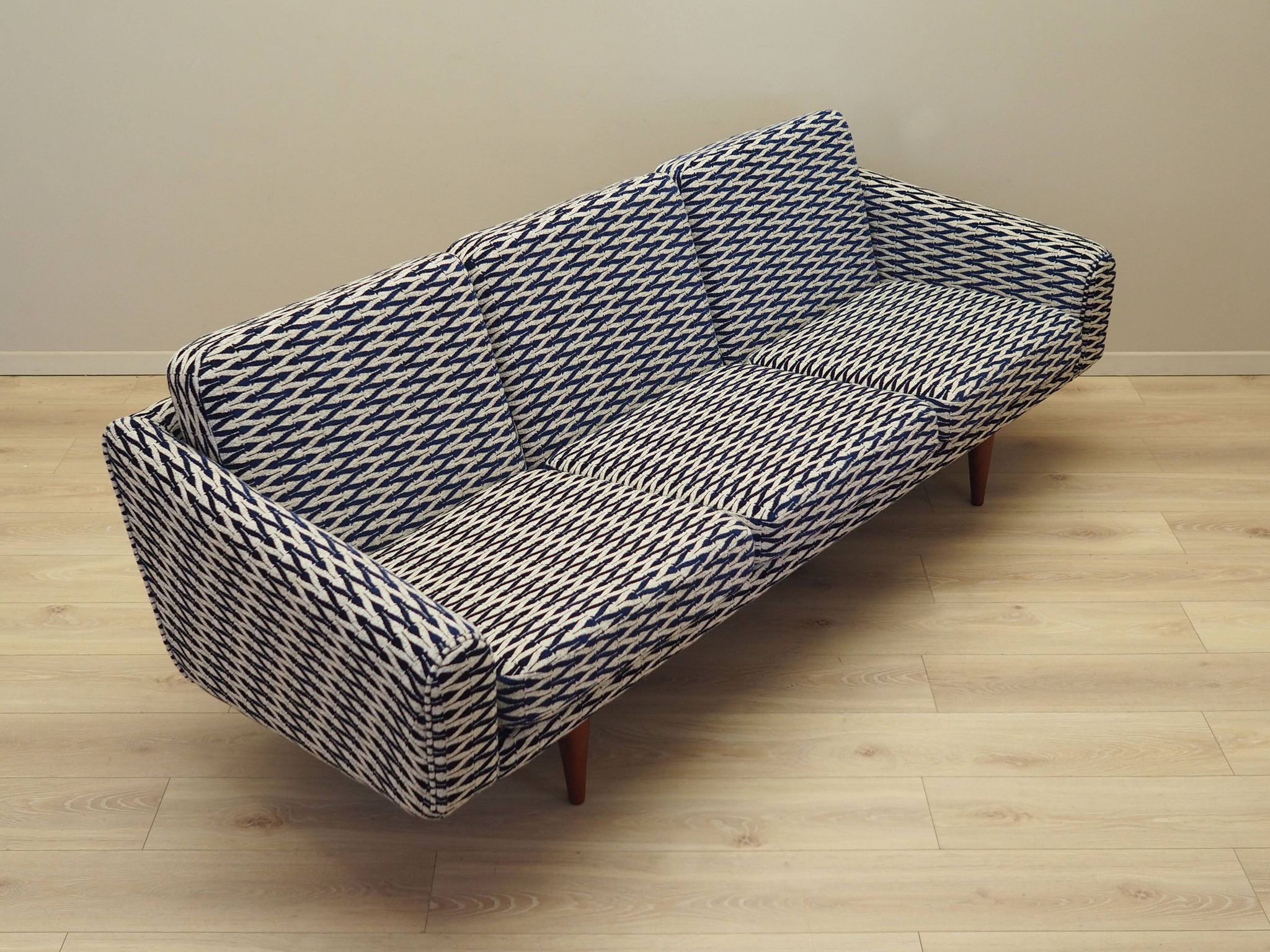 Canapé 3 places danois par Illum Wikkelsø, années 1960