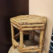 Tabouret, table d'appoint en bambou brûlé vintage