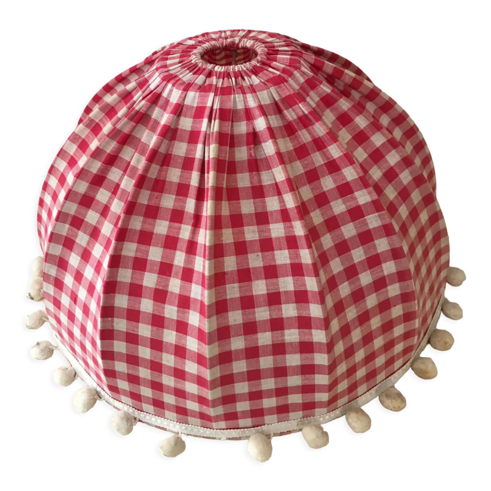 Lampshade in red gingham fabric and white pompoms