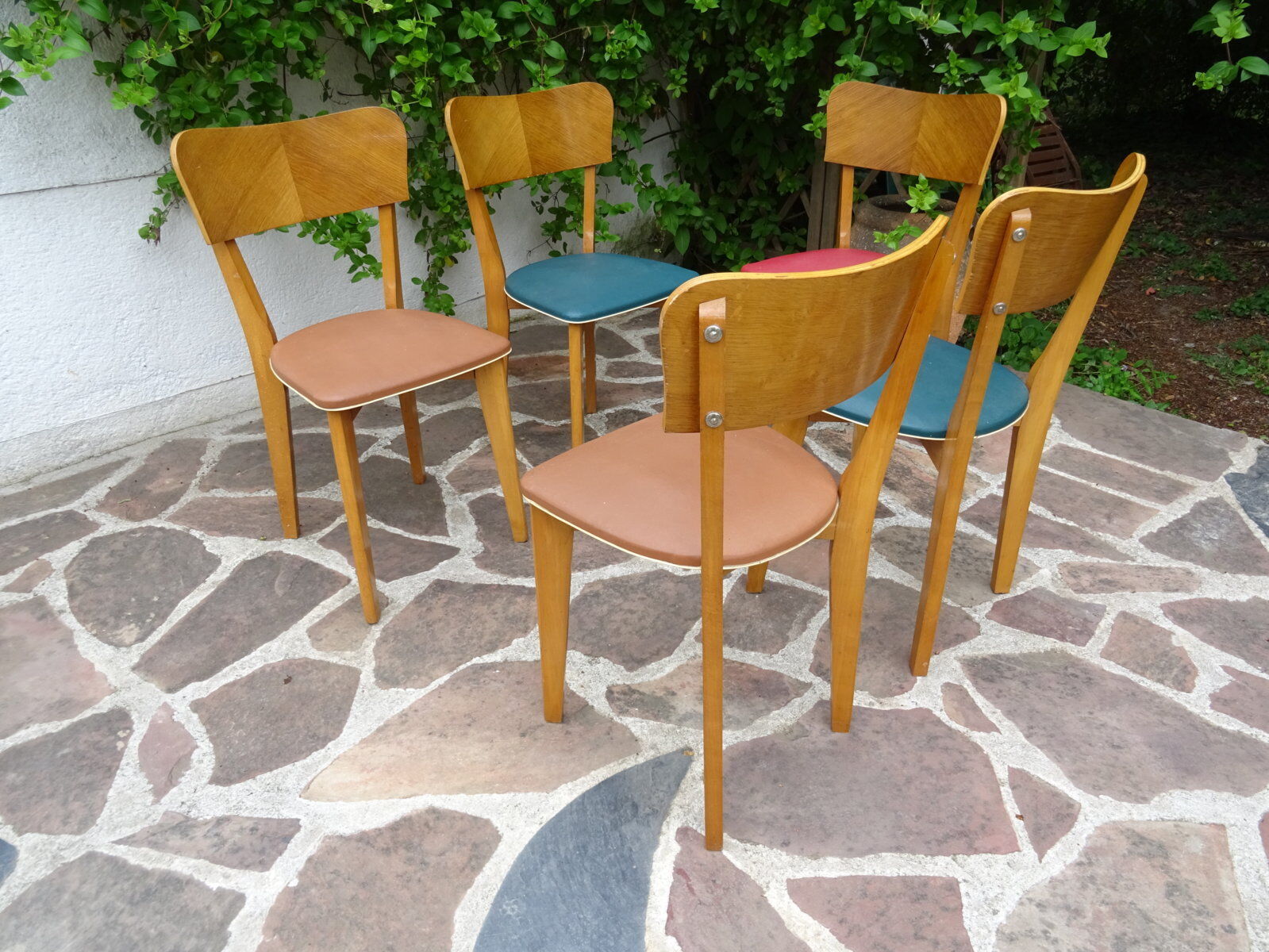 Set of 5 compass foot chairs