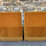 Paire de fauteuils crapauds doré en velours