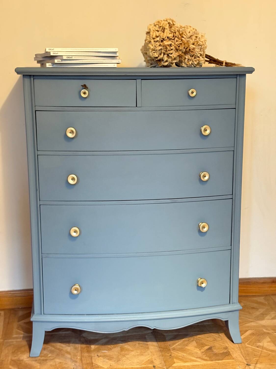 Commode semainier bleue zingueur