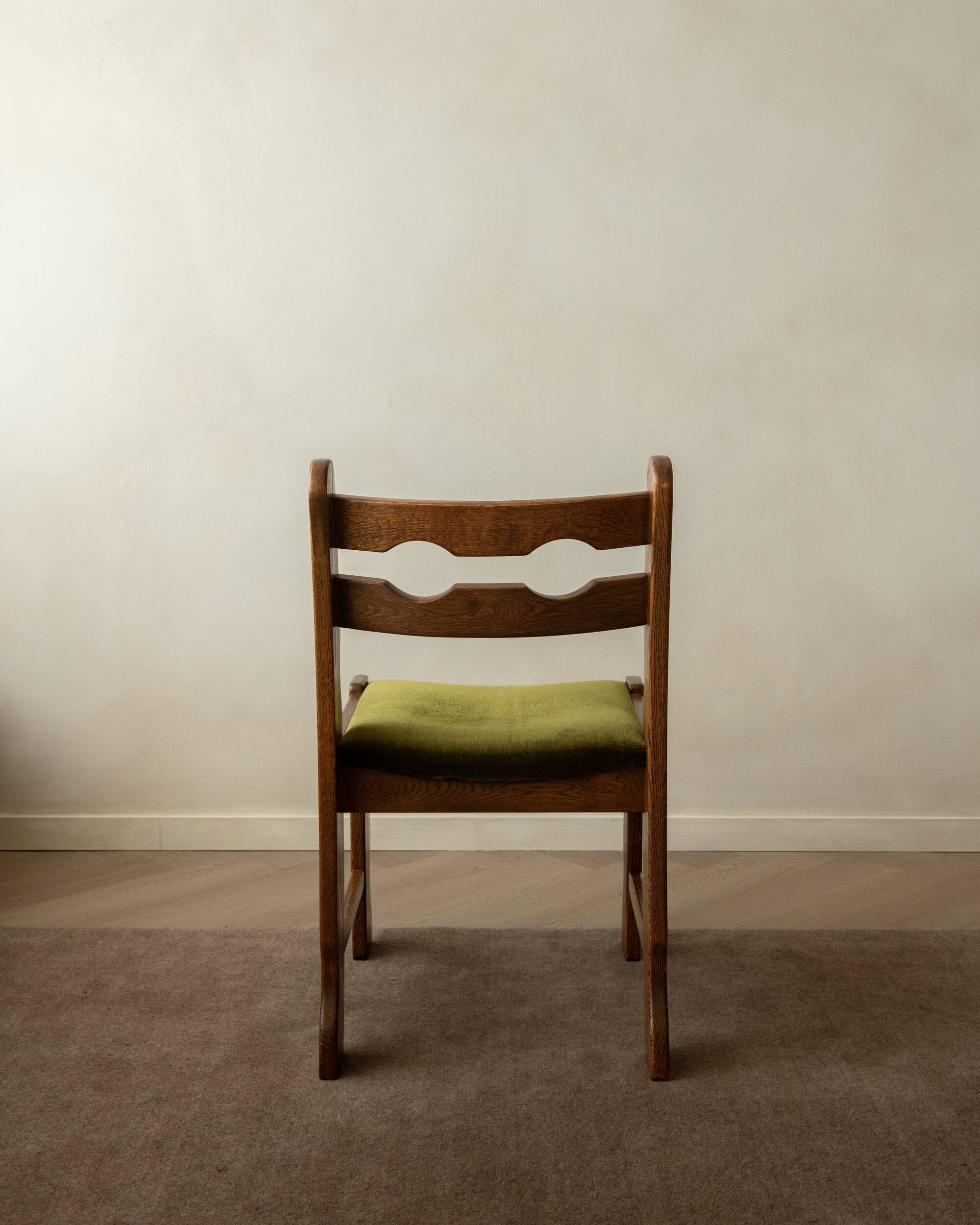 Brutalist Oak Razorback Dining Chairs with Green Velvet, 1970s, Set of 4