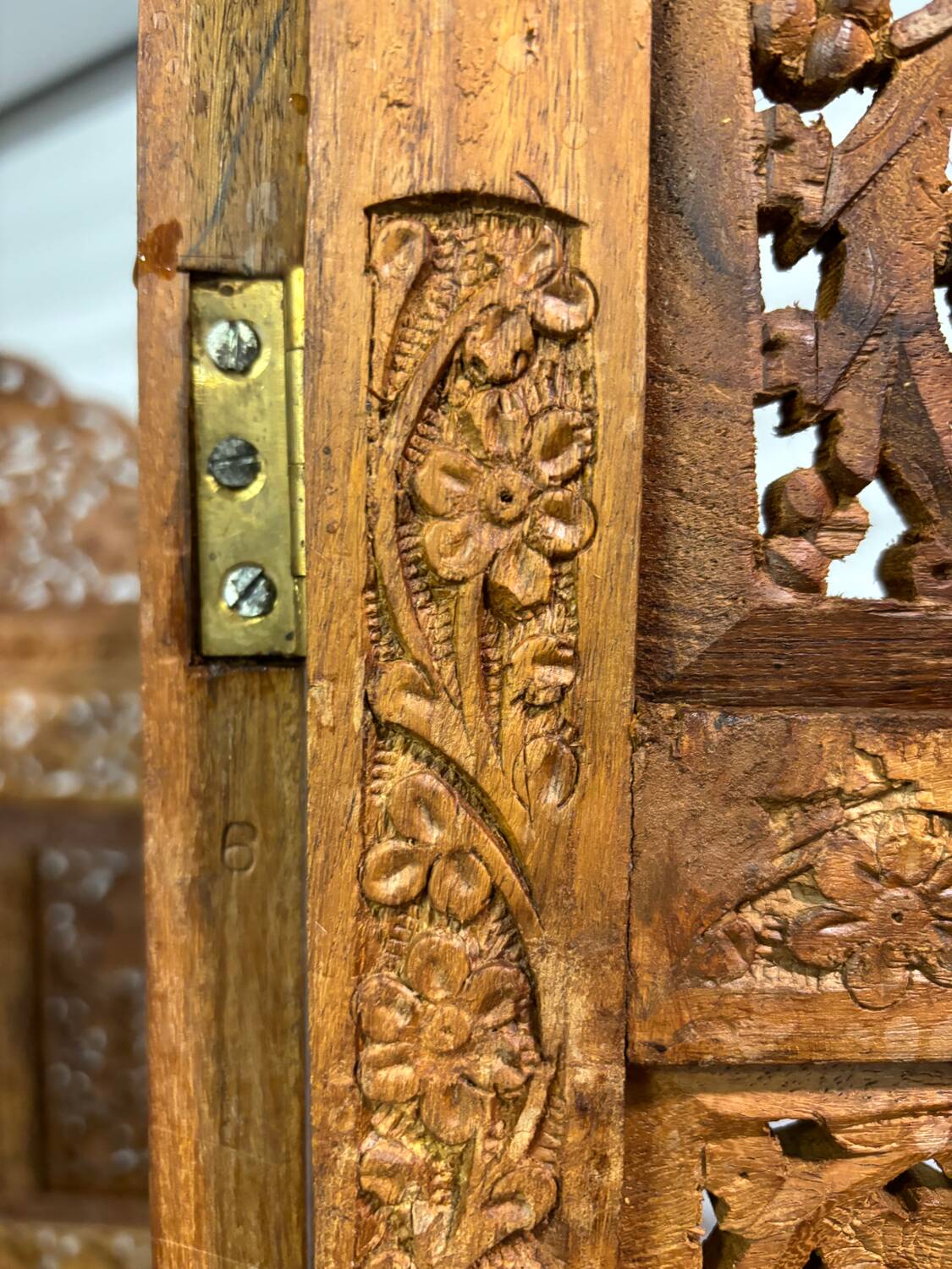 Indian wooden screen
