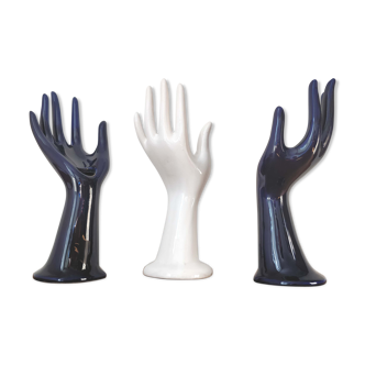 Trio of blue and white soliflore soliflore hands