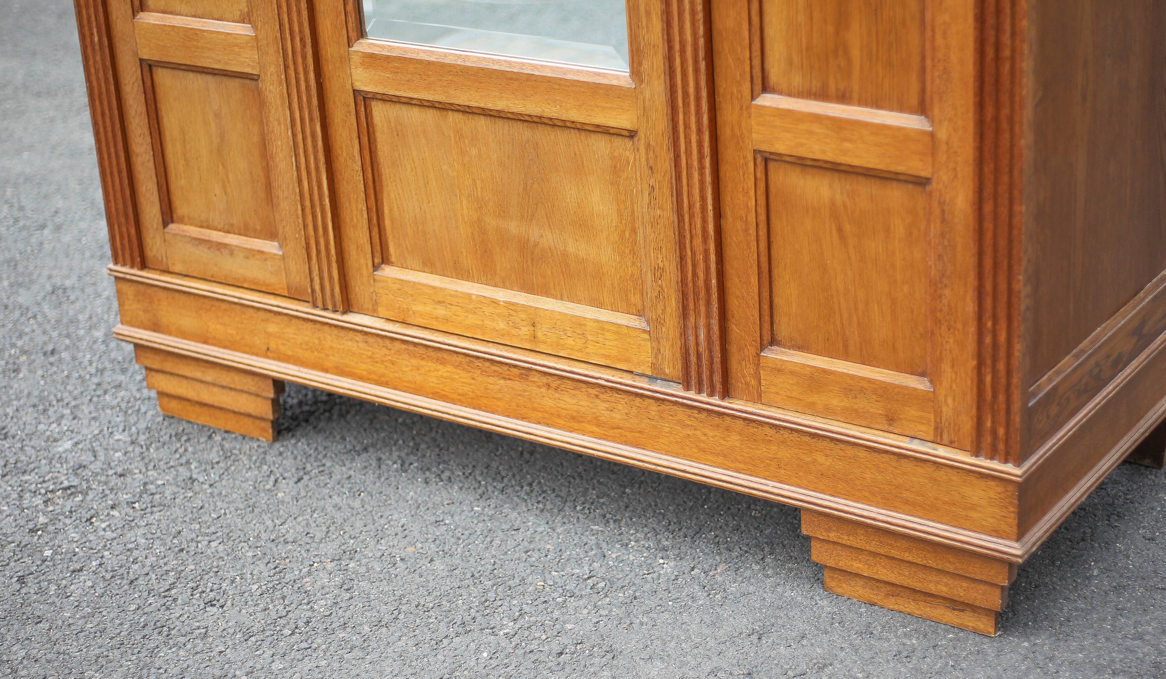 Art Deco wooden cabinet