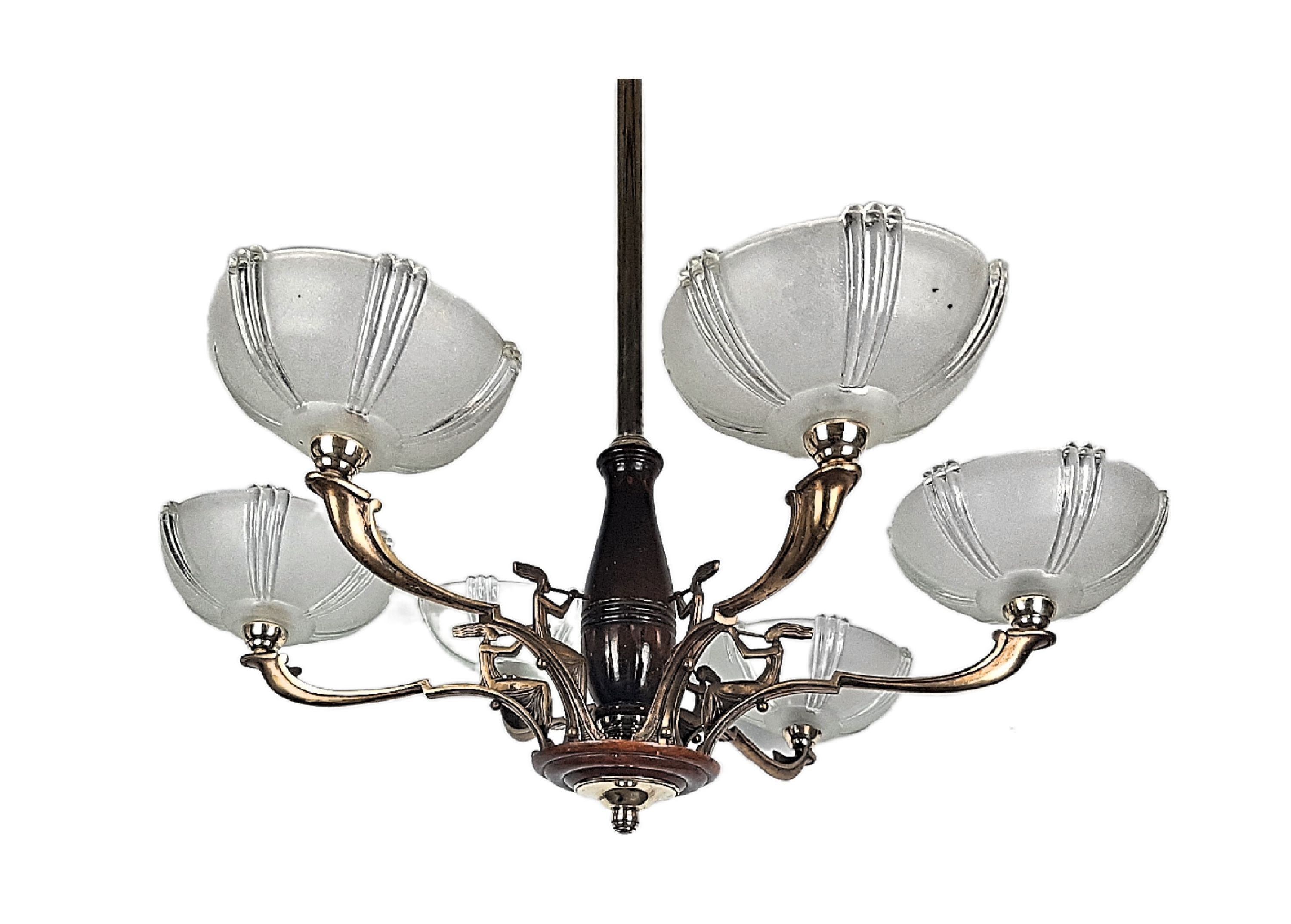 Period chandelier art deco qulétrides women with recorder autos