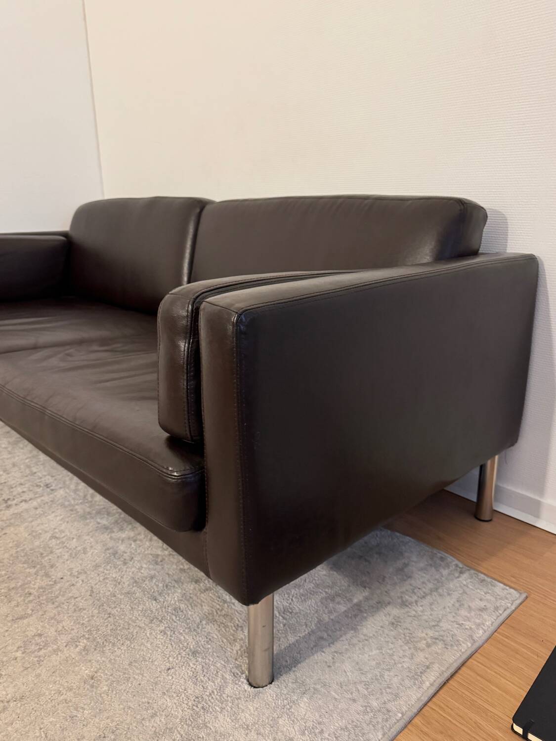 Canapé en cuir marron