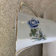 Coffee service in white porcelain pattern pink blue art deco