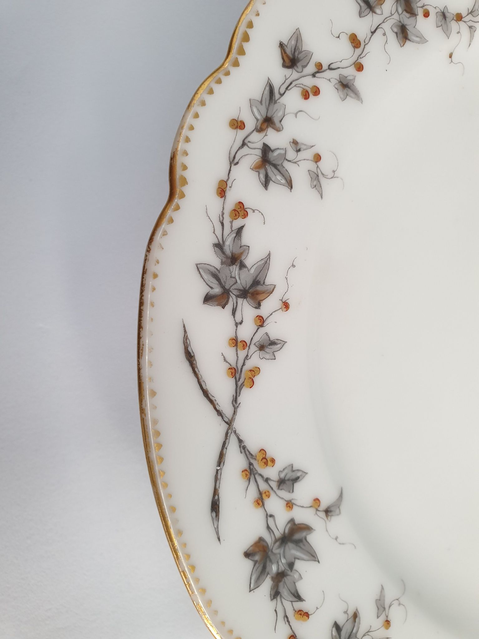 Two antique porcelain plates from Paris The crystal staircase