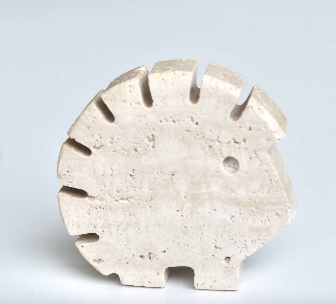 Fratelli Mannelli travertine hedgehog sculpture, 1970s