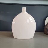 Large single-flower lentil vase