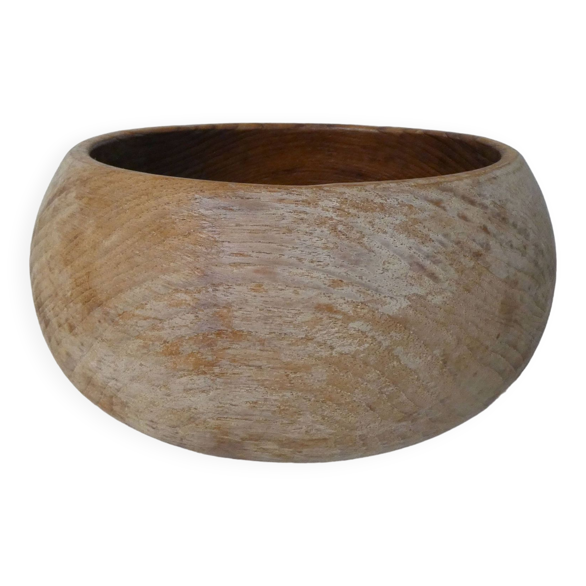 turned wooden fruit bowl
