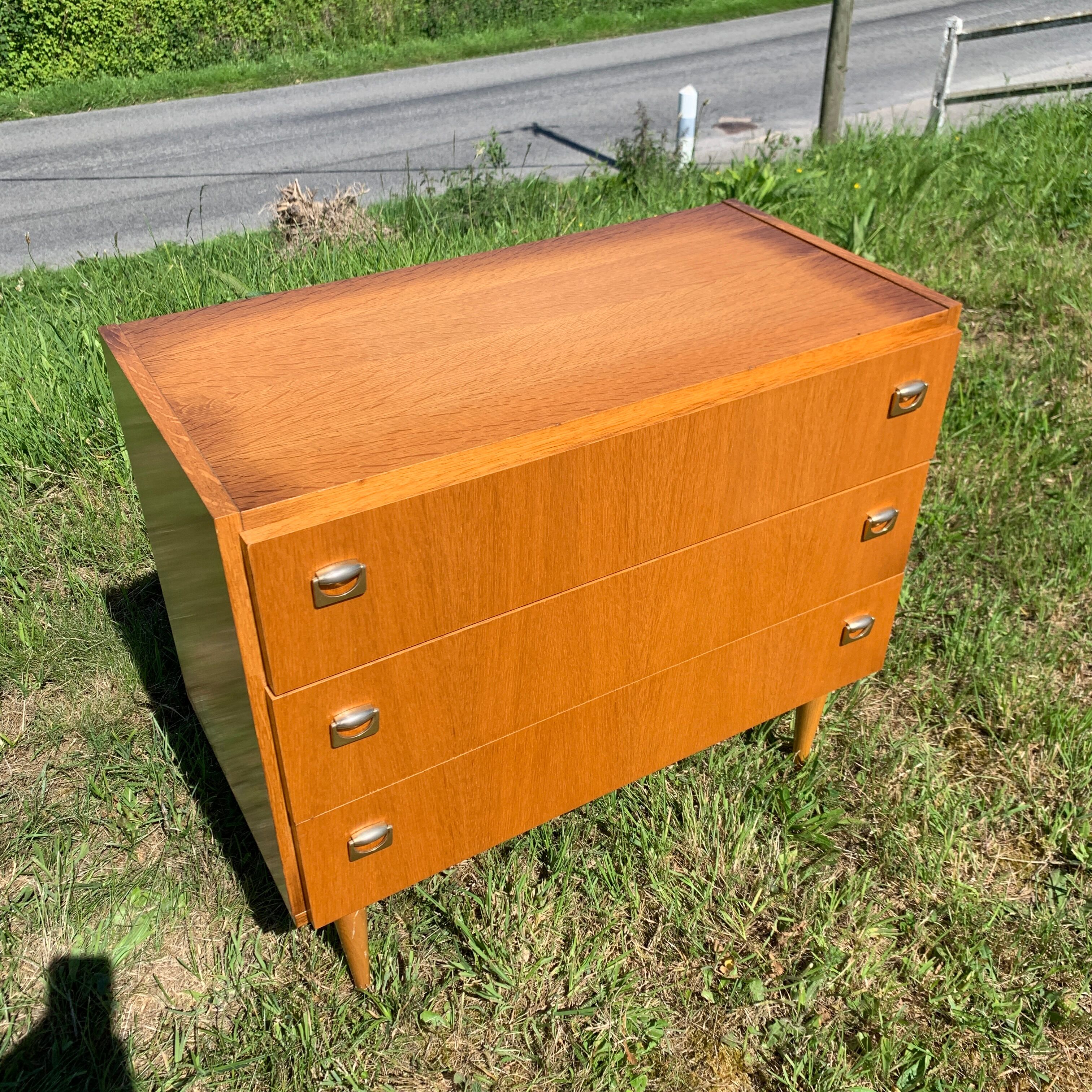 Chest of drawers 3 drawers vintage wood veneer