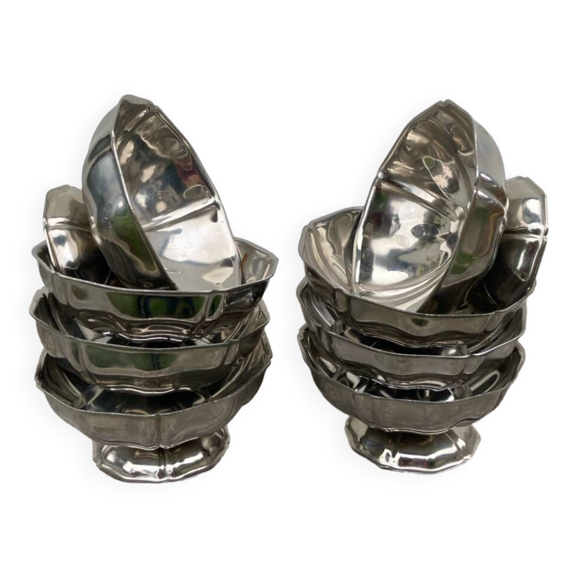 8 stainless steel bowls from the 1970s