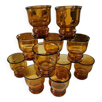 12 water glasses Pernod sa