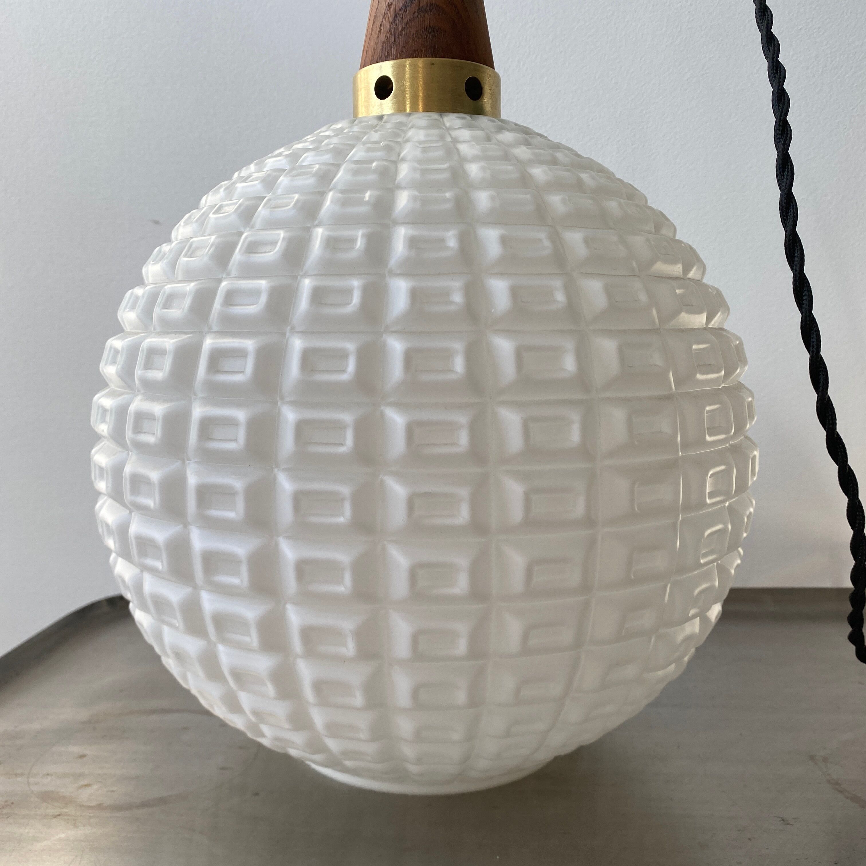 Scandinavian pendant lamp