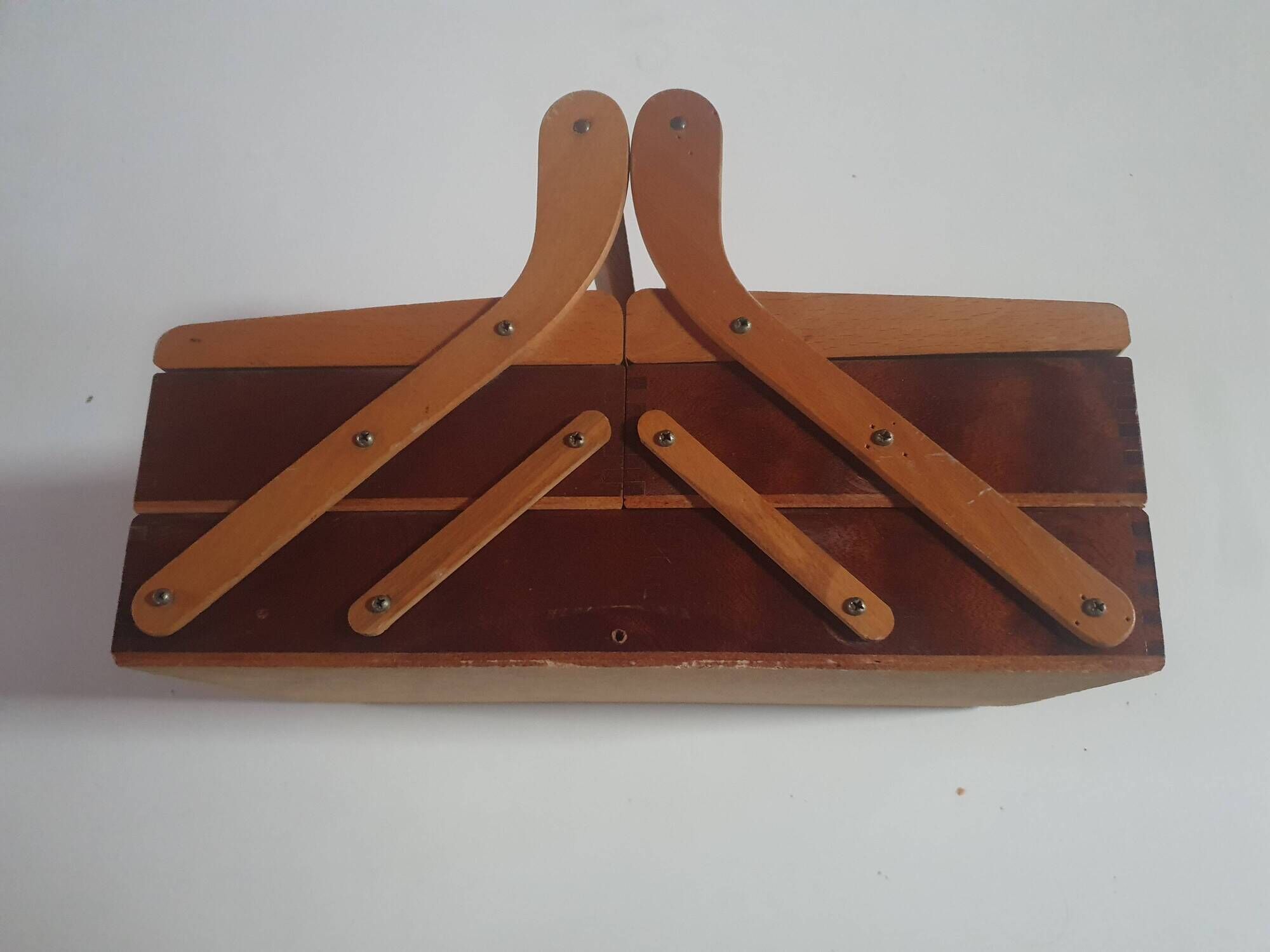 Boîte a couture en bois vintage