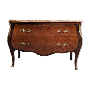 Commode Louis XV estampillée