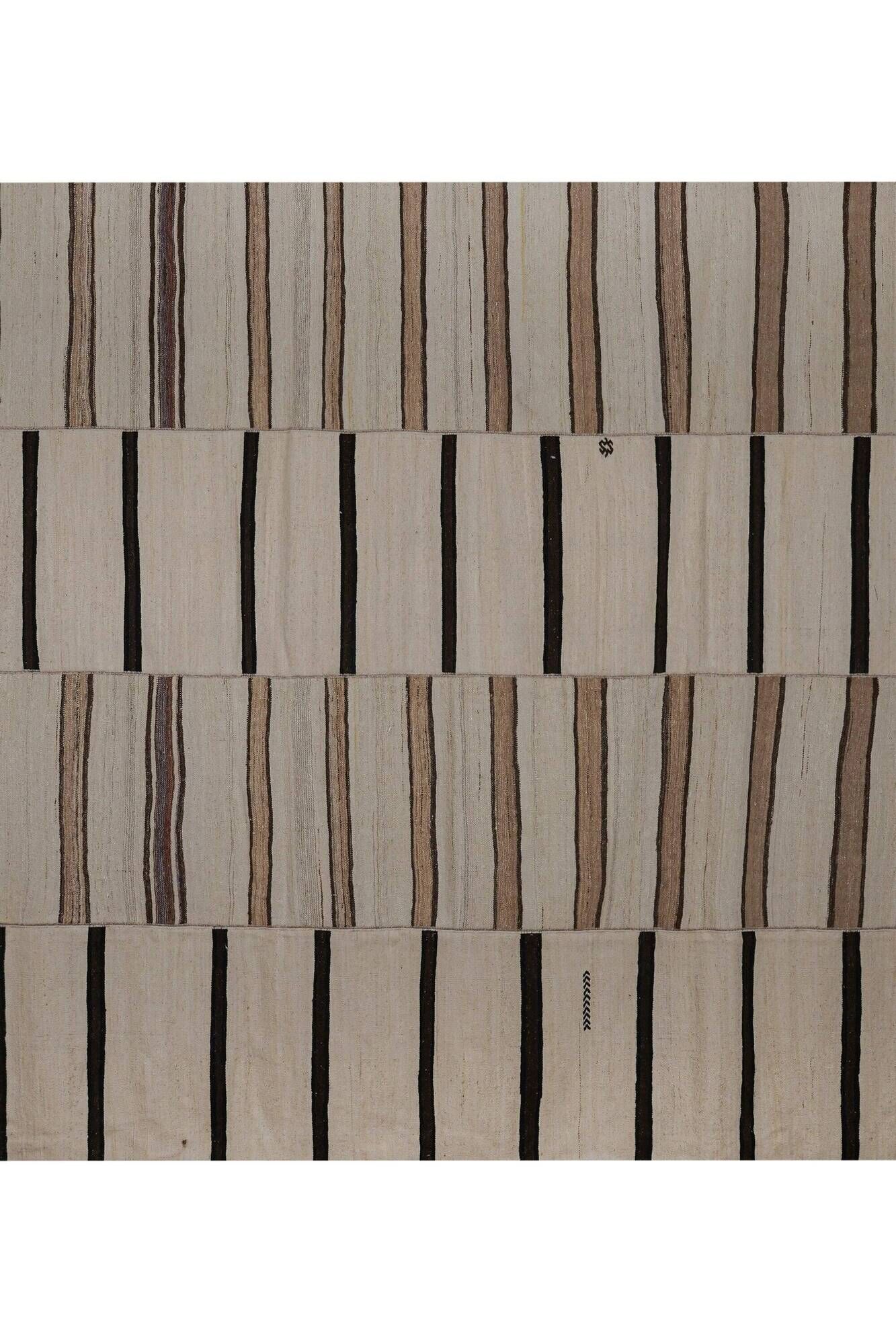 Vintage Turkish kilim handwoven 286x385 cm