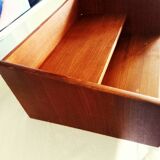 Wall shelf