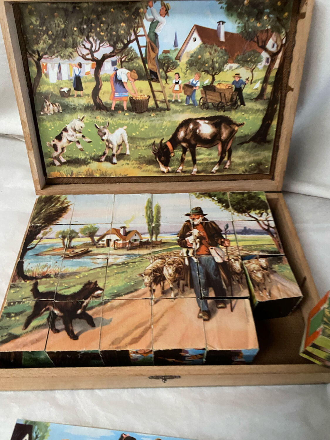 Pop-up Christmas 2022 Wooden Cubes Child