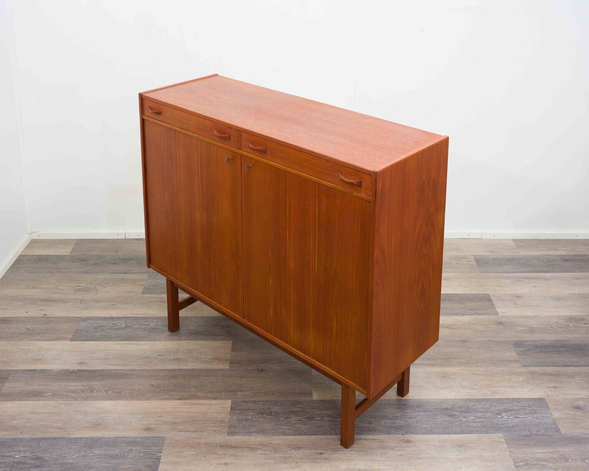 High teak sideboard from the 1960s. Manufacturer: Ulferts, Tibro Sweden, rest
