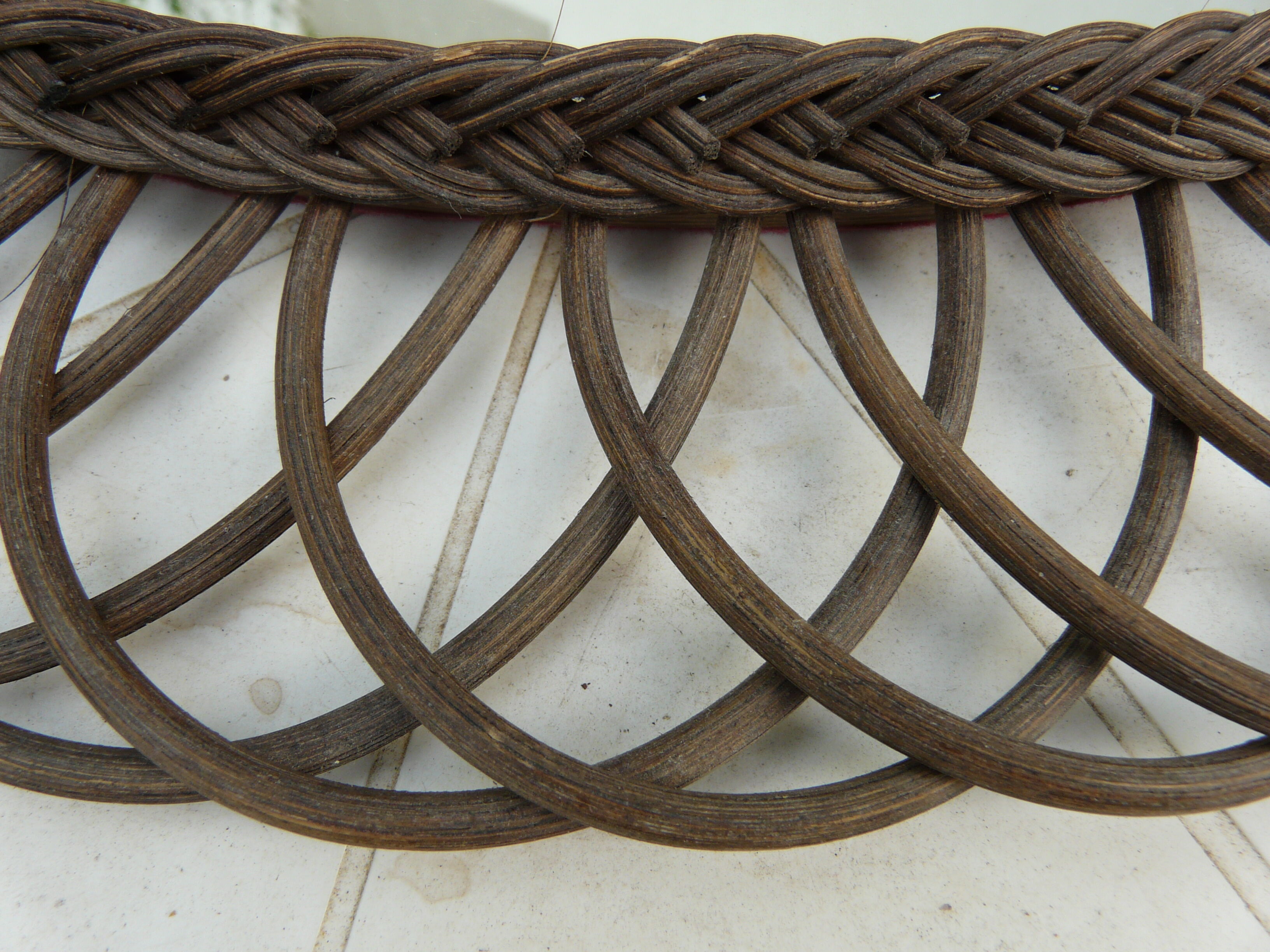 Oval rattan mirror 48x36.5 60s - 70s