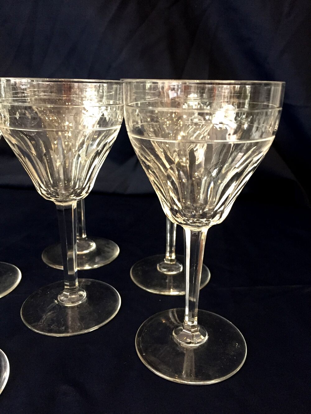 Suite of 6 stemmed glasses for cooked or digestive crystal wine size