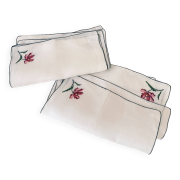 6 hand-embroidered napkins, 28 cm
