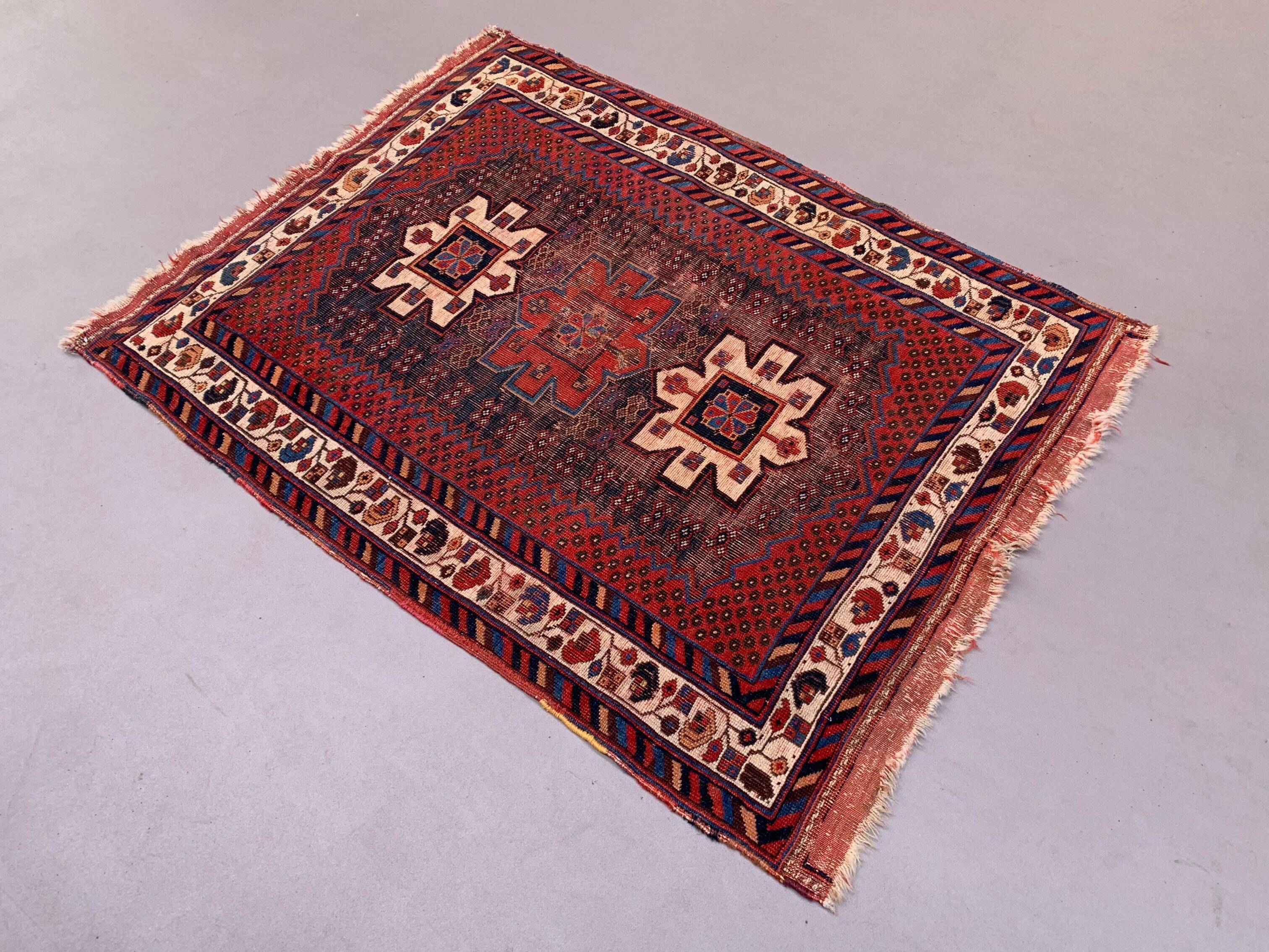 Vintage Kamseh Rug 130x97 cm, small, Tribal oriental Carpet truly Shabby Chic