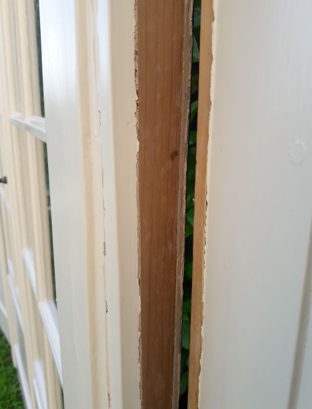 Double door glass partition