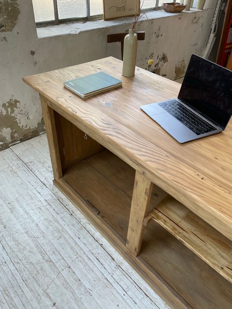 1900 pine trading post