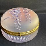 Enamelled candy maker