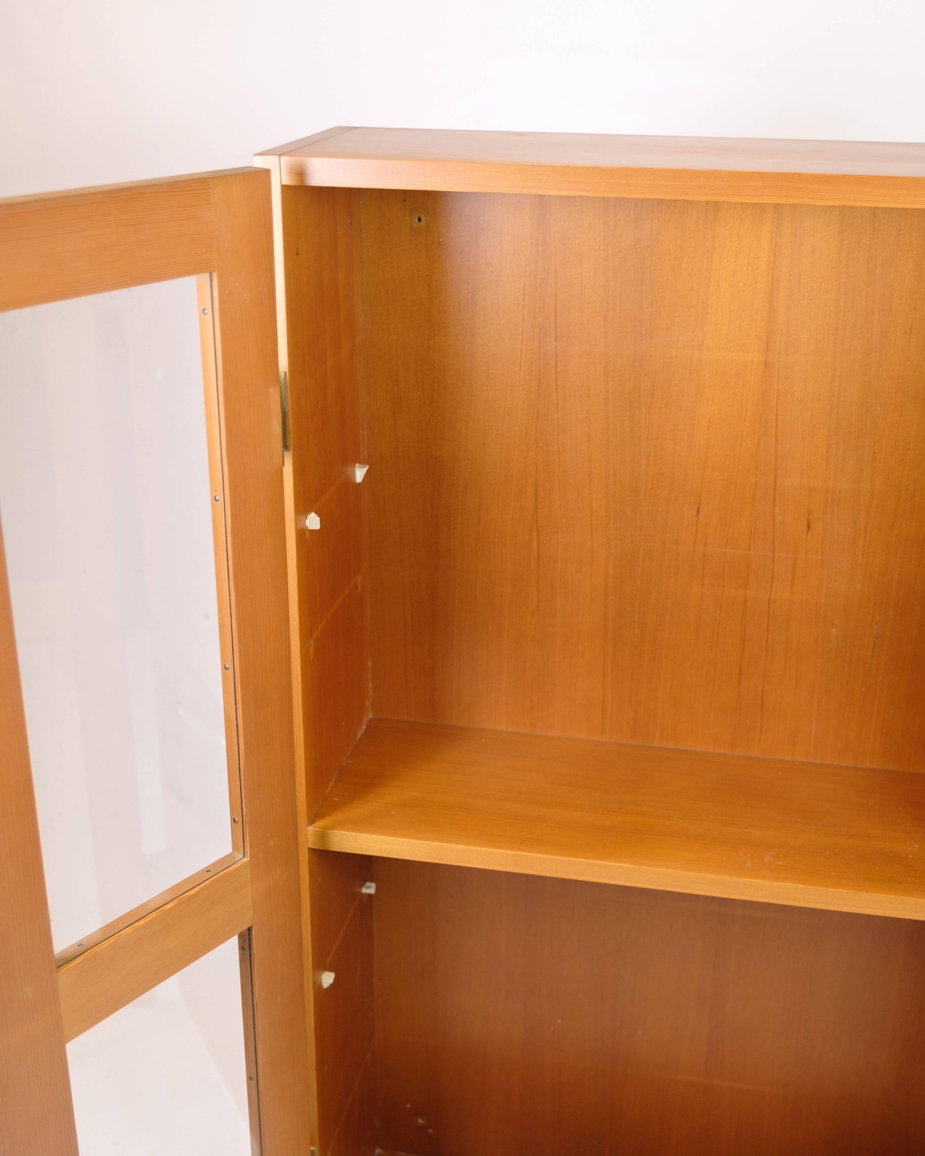 Set of two display cabinets - Oregon pine - Danish design - 1960s