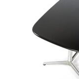 Giancarlo Piretti's table