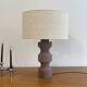 Lampe de table vintage en pierre sculptée grès