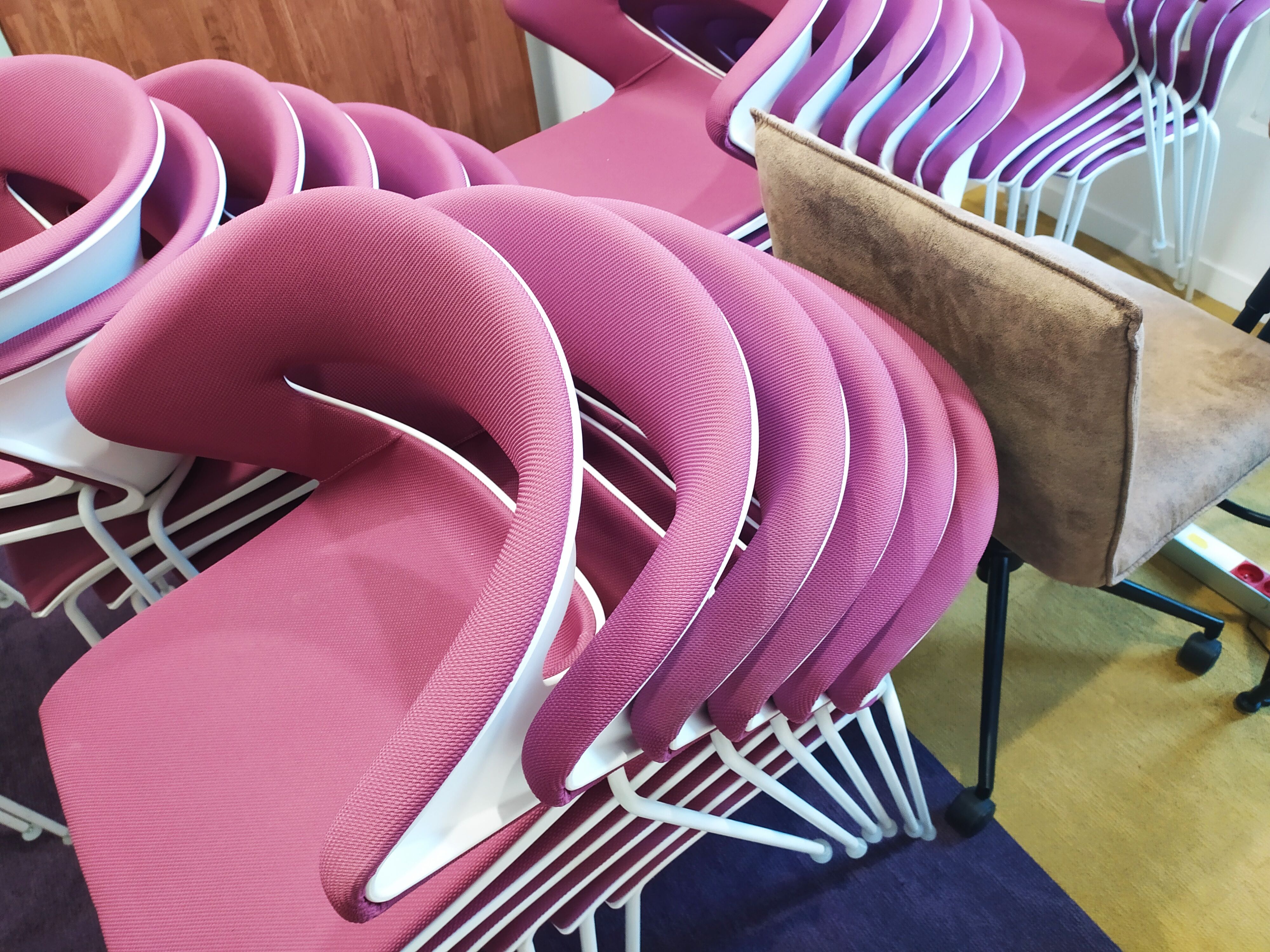 Set of Kicca Kastel chairs with fixed legs - plum/white - Made in Italy