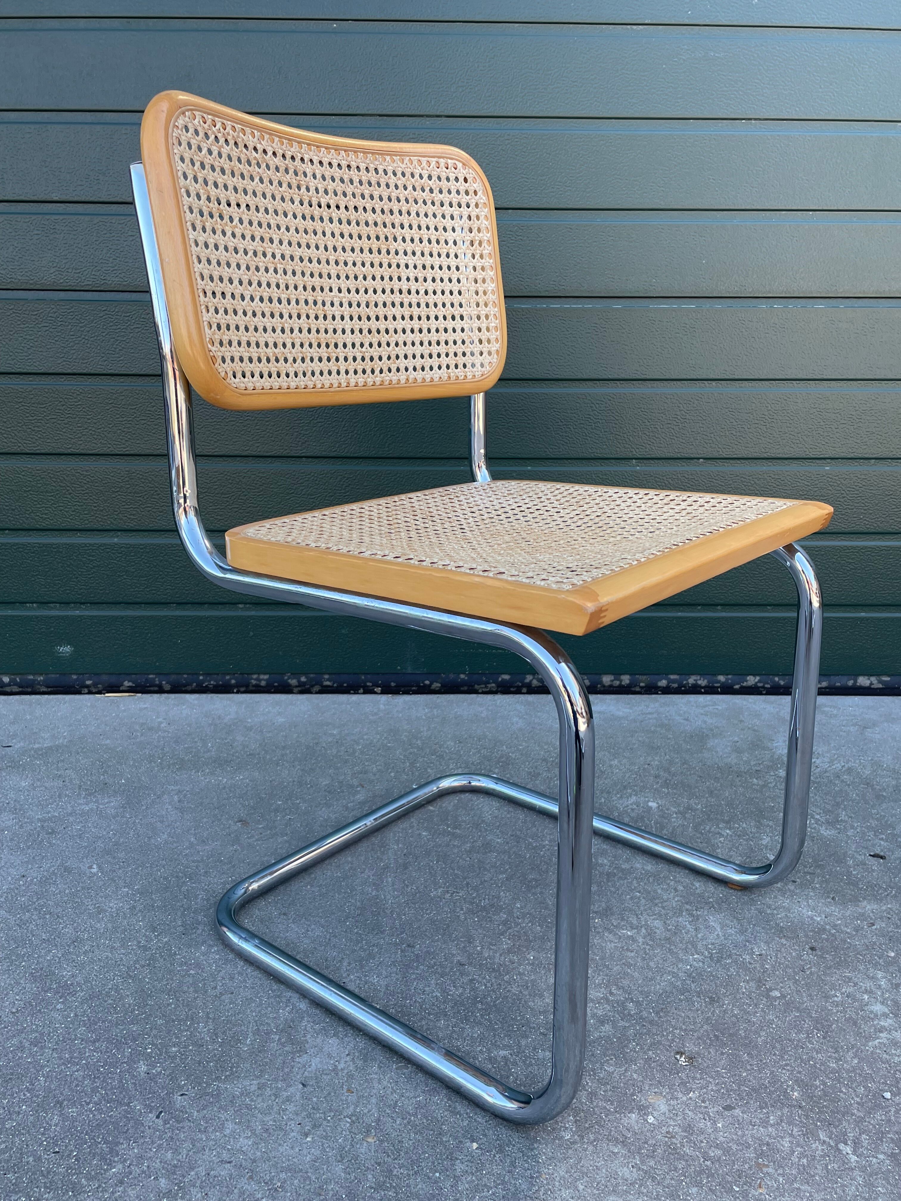 Set of 4 vintage Chairs model Cesca B32 designed by Marcel Breuer Design