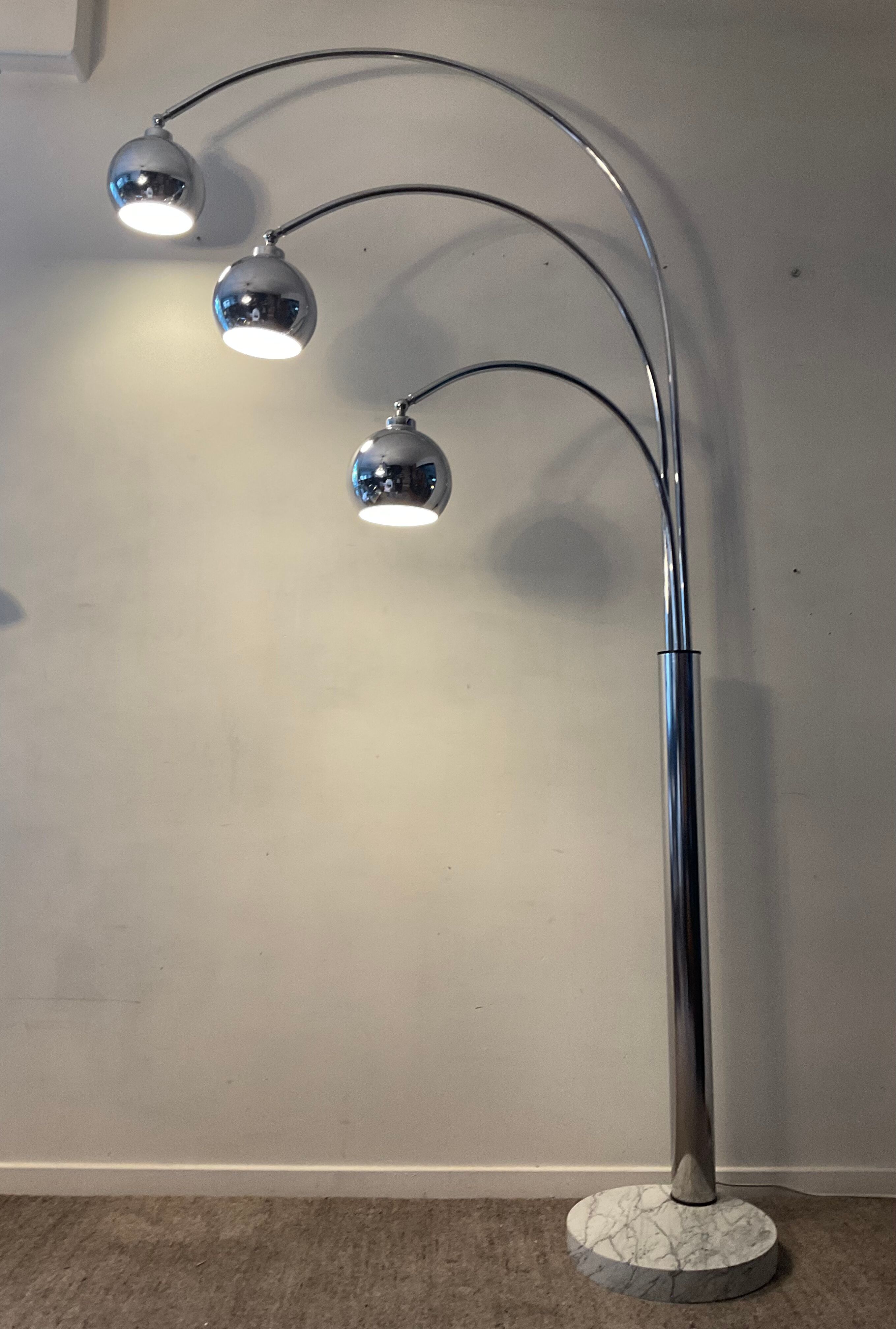 Lampadaire Muguet vintage années 70